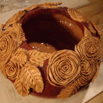 vaso smalti e rose in cotto